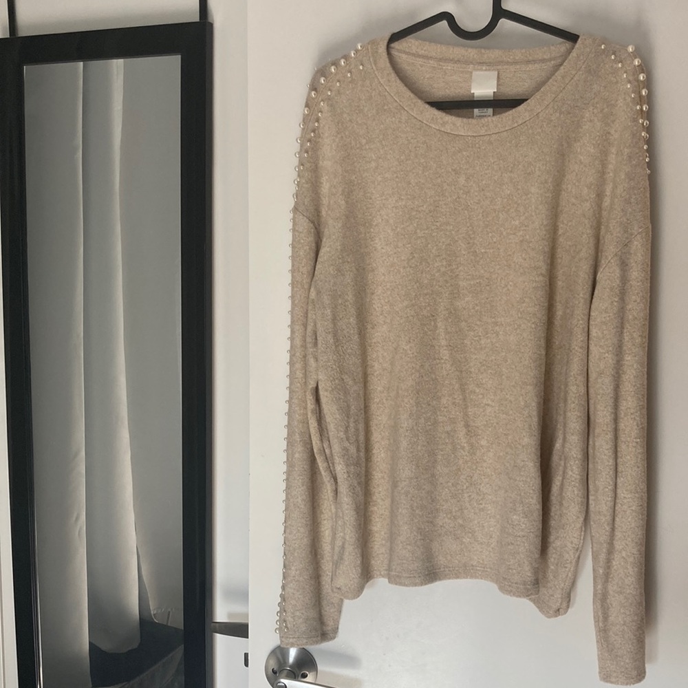 H&M Pearl Long Sleeve Top Small